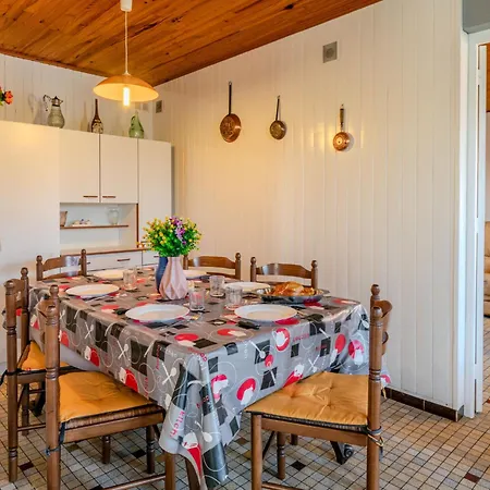Nyaraló Chasseur By Interhome